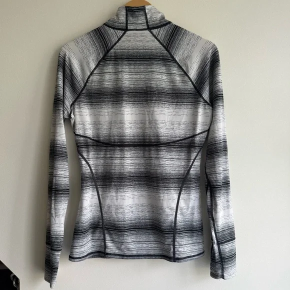 Athleta Running Wild Half Zip 2.0 Stride Size Medium - Picture 3 of 9